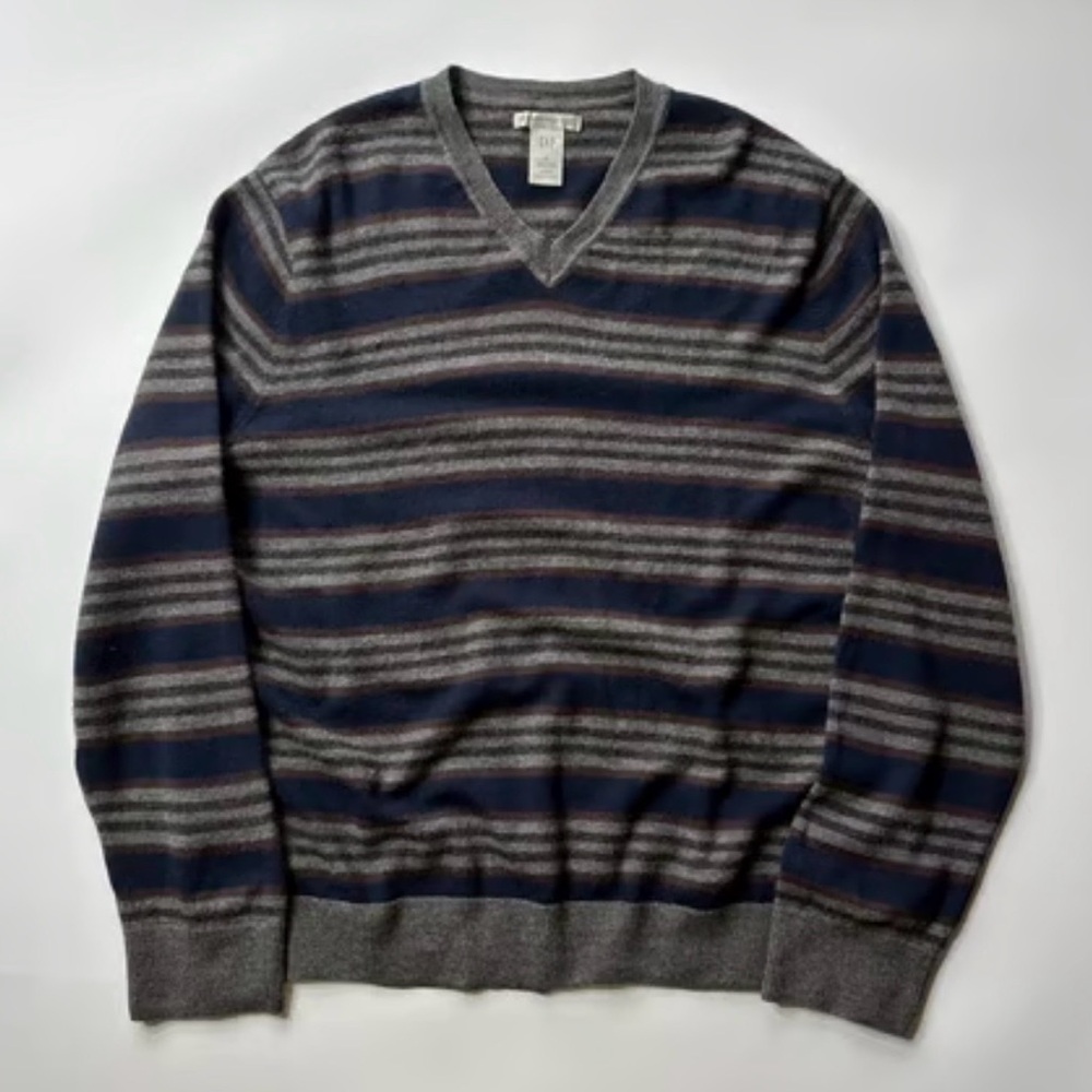 GAP Men's Merino Wool Sweater in Gray and Navy Stripes